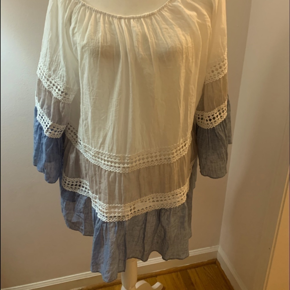 Kaktus loose fit lacey tunic, size L